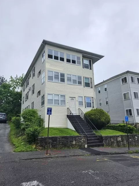 125 Ingleside Ave, Worcester, MA 01604 photo 2
