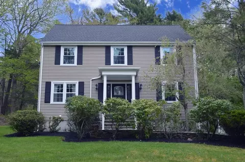 1515 Tremont St, Duxbury, MA 02332