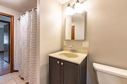 Bath - 149 Cyran St, Chicopee, MA 01020 photo 1 of 1