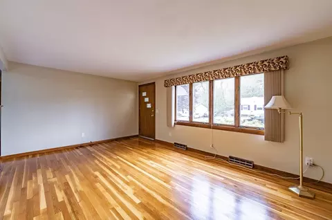 Living - 149 Cyran St, Chicopee, MA 01020 photo 3 of 5