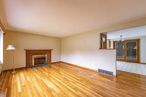 Living - 149 Cyran St, Chicopee, MA 01020 photo 1 of 5