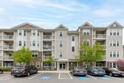 70 Trotter Rd #4108, Weymouth, MA 02190