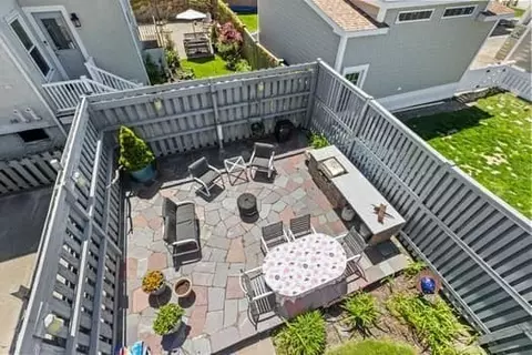 Exterior - 121 Beach Ave, Hull, MA 02045 photo 6 of 6