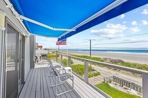 Exterior - 121 Beach Ave, Hull, MA 02045 photo 1 of 6