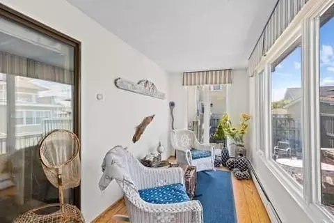 Exterior - 121 Beach Ave, Hull, MA 02045 photo 3 of 6
