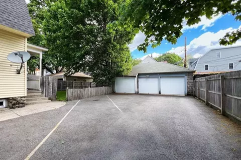 Exterior - 4 Hackfeld Rd, Worcester, MA 01609 photo 7 of 8