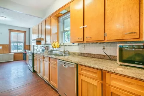 Kitchen - 4 Hackfeld Rd, Worcester, MA 01609 photo 1 of 4