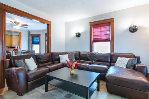 Living - 4 Hackfeld Rd, Worcester, MA 01609 photo 2 of 3