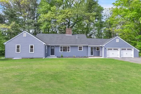 55 Apple Orchard Hts, Westfield, MA 01085