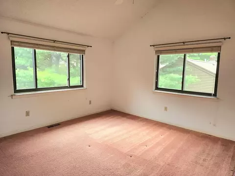 Bedroom - 42 E Bluff Rd #42, Ashland, MA 01721 photo 5 of 6