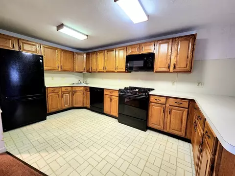 Kitchen - 42 E Bluff Rd #42, Ashland, MA 01721 photo 3 of 4