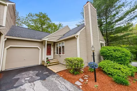 210 Brickett Hill Cir #210, Haverhill, MA 01830