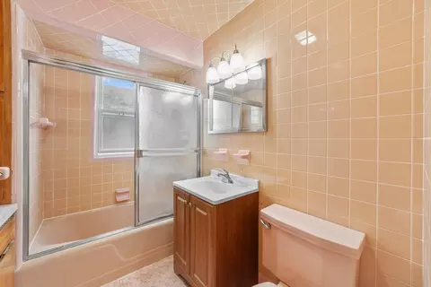 24-26 Fuller, Everett, MA 02149 photo 14