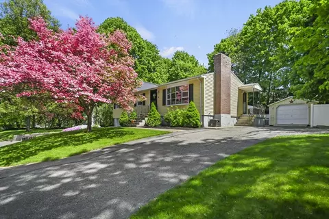 6 Mackin St, Hudson, MA 01749
