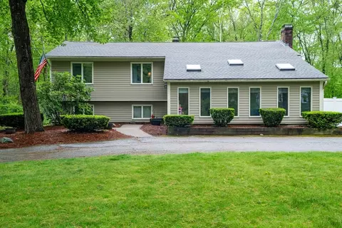 721 Moore St, Ludlow, MA 01056