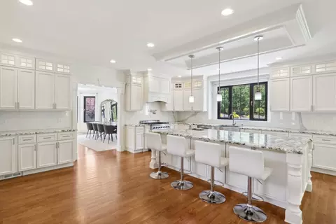Kitchen - 8 Boulder Trl, Walpole, MA 02081 photo 1 of 4