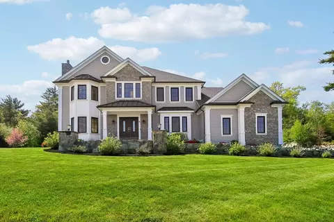 Exterior - 8 Boulder Trl, Walpole, MA 02081 photo 3 of 7