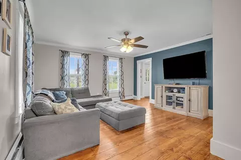 102 King St, Orange, MA 01364 photo 9