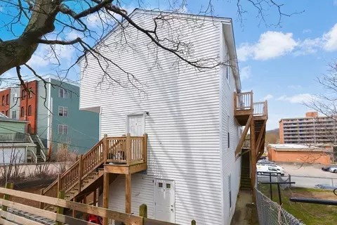 6 Fruit St, Worcester, MA 01609 photo 10