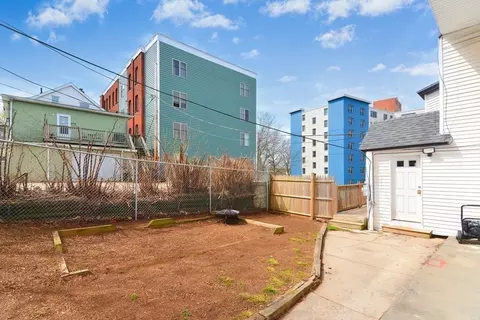 6 Fruit St, Worcester, MA 01609 photo 11
