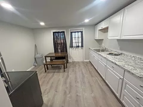6 Fruit St, Worcester, MA 01609 photo 5