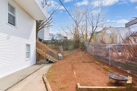 6 Fruit St, Worcester, MA 01609 photo 12