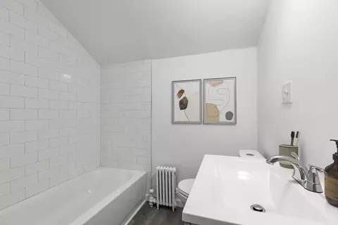 Bath - 4 Loris Rd, Danvers, MA 01923 photo 1 of 1