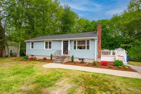 4 Rocky Hill Rd, Burlington, MA 01803