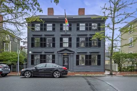 112 Federal St #1, Salem, MA 01970