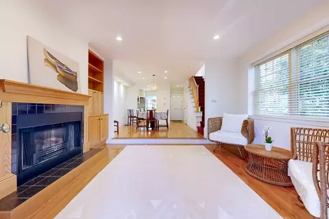 9 Winslow #3, Cambridge, MA 02138