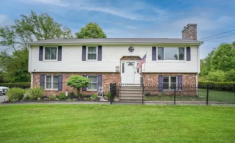 61 Ferry St, South Hadley, MA 01075