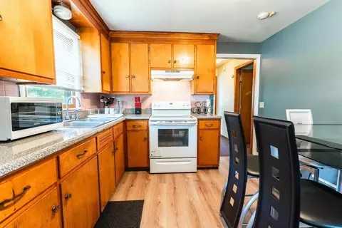 Kitchen - 386 Grayson Dr, Springfield, MA 01119 photo 4 of 4