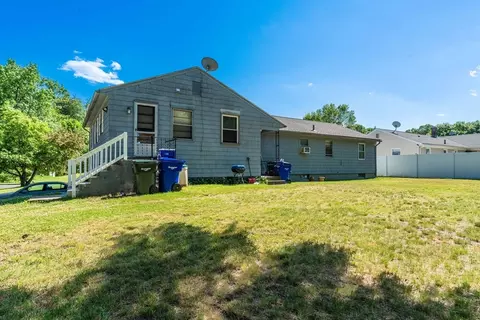 Exterior - 386 Grayson Dr, Springfield, MA 01119 photo 2 of 4