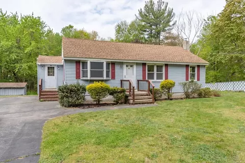 42 Briarwood Rd, Pelham, NH 03076