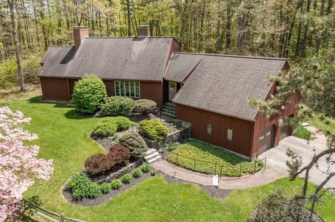 146 Farley Rd, Hollis, NH 03049
