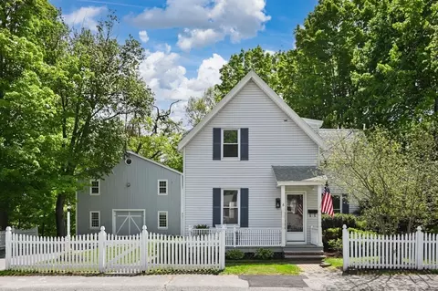 6 Chester St, Andover, MA 01810