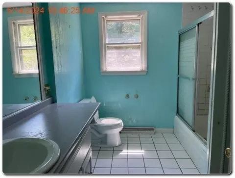 Bath - 2 Stevens Ave, Middleton, MA 01949 photo 1 of 2