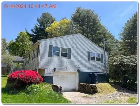 Exterior - 2 Stevens Ave, Middleton, MA 01949 photo 3 of 6