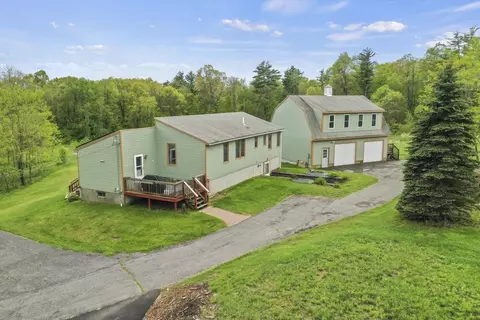 279 Legate Hill Rd, Leominster, MA 01453