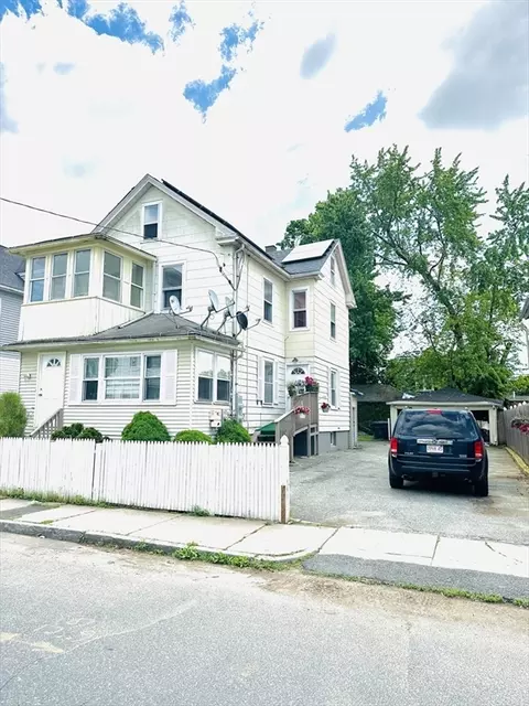 61 Miller St, Springfield, MA 01104