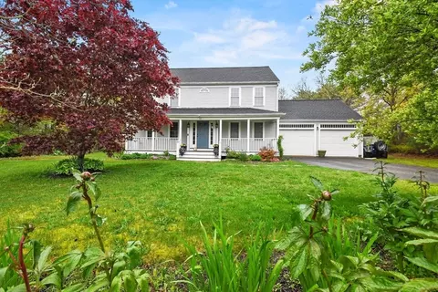 62 Terrence Ave, Falmouth, MA 02536