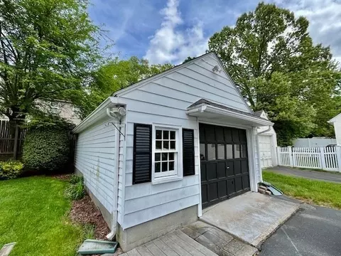83 Pilgrim Rd, Springfield, MA 01118 photo 29