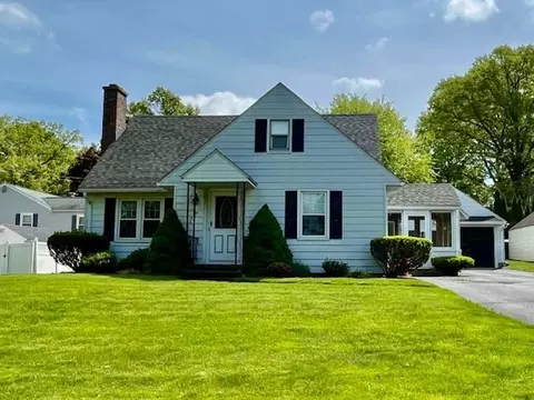 83 Pilgrim Rd, Springfield, MA 01118 photo 2