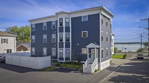 13 Spring St #3, Salem, MA 01970