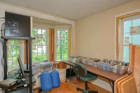 14 Brooks St, Maynard, MA 01754 photo 8