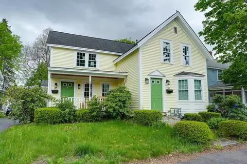 14 Brooks St, Maynard, MA 01754