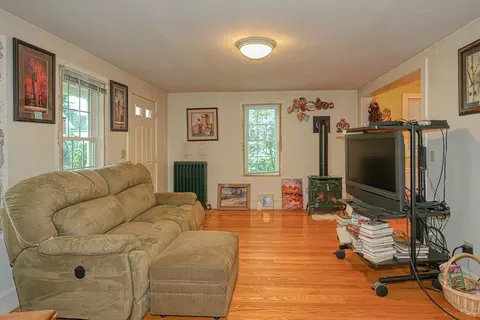 14 Brooks St, Maynard, MA 01754 photo 5