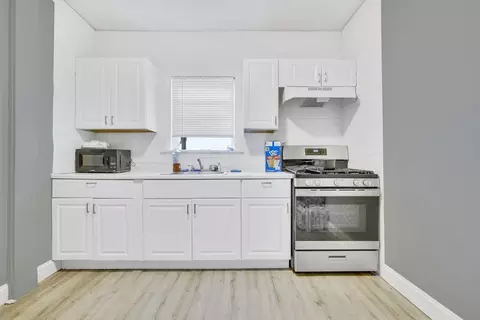 Kitchen - 17 Canonicus, Fall River, MA 02723 photo 2 of 4