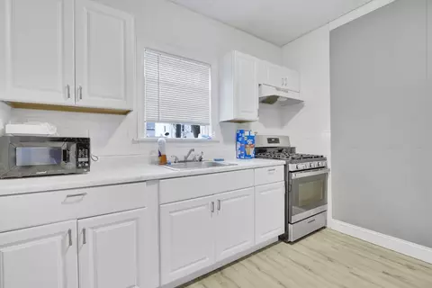 Entry Way - 17 Canonicus, Fall River, MA 02723 photo 1 of 2