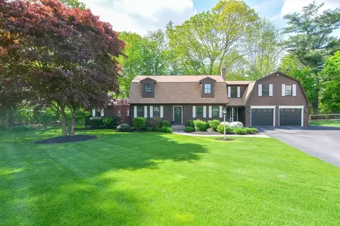 151 Deanville Rd, Attleboro, MA 02703